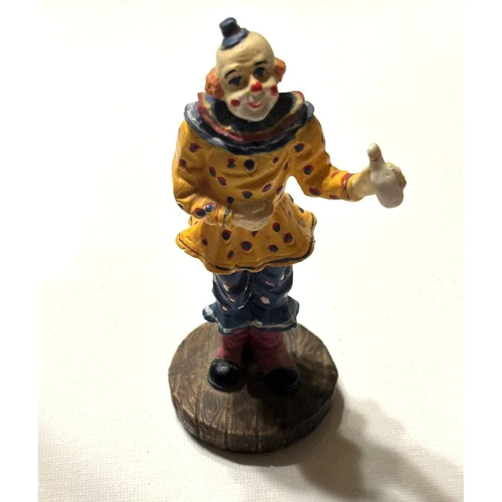 Vintage Hand-Painted Clown Figurine Yellow Polka Dot Shirt Blue Pants 4‎ inches